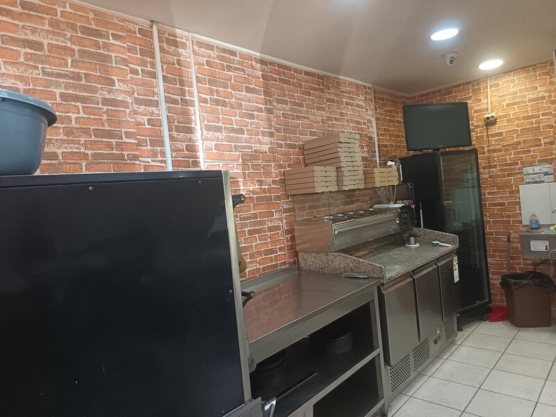 Vanzare -pizzerie & fast-food complet echipata -zona Mihail Sebastian,